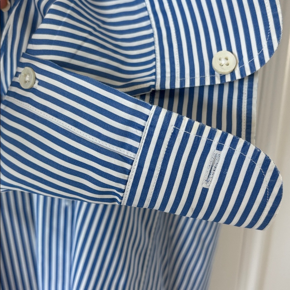 Ralph Lauren Classic Blue and White Shirt - Picture 2 of 4